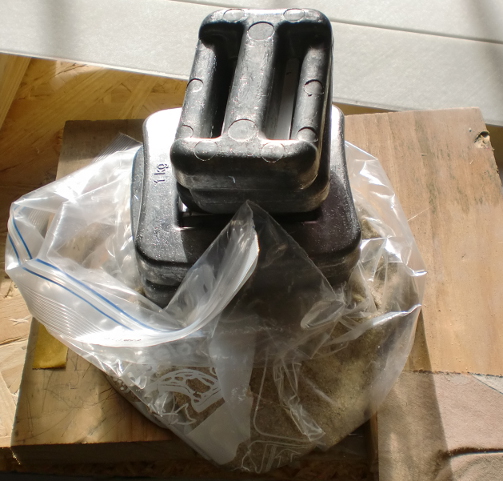 Le coupon de renfort de la fixation de verrière en cours de stratification