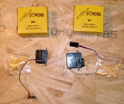 Les servos Dymond D47 et D60